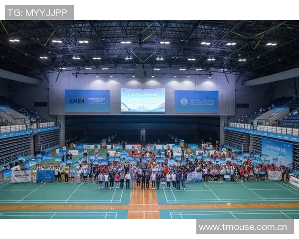 羽毛球盛宴：深入了解广州羽毛球队的默契与协作精神